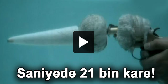 Su altında ateş açmak böyle bir şey ! (İlginç Video)