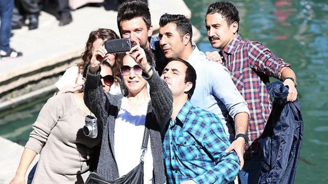 Türk Dil Kurumu Selfienin Türkçe Karşılığını Açıkladi TDK Selfienin Turkce Karsiligini Acikladi Selfienin Turkce Karsiligi Türk Dil Kurumu Selfienin Türkçe Karşılığını Açıkladi TDK Selfienin Turkce Karsiligini Acikladi Selfienin Turkce Karsiligi